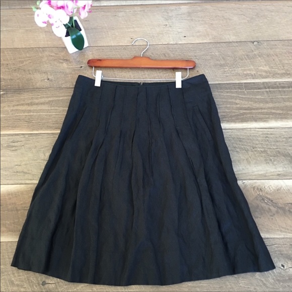 Cabi A Line Pleat ribbed skirt - Picture 2 of 5